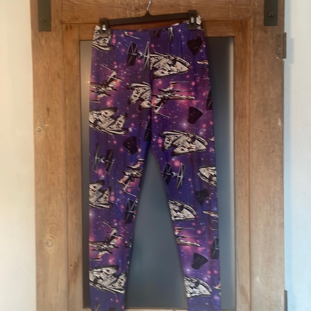 5/$25 Star Wars leggings